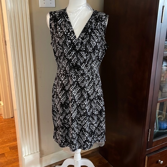 Apt. 9 Dresses & Skirts - Apt 9 brand black and white dress